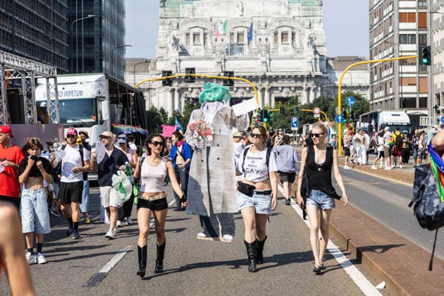 IPA86131360 - Milan, Central Station, Via Vittor Pisani, June 27, 2026, Milan Pride  Copyright: xFrancescoxEnriquezx xFrancescoxEnriquezx 86131360