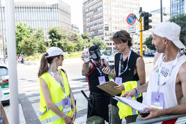 IPA86131434 - Milan, Central Station, Via Vittor Pisani, June 27, 2026, Milan Pride, special measures due to the heat, one of the checkpoints equipped with water, medical assistance, and electrolyte tablets  Copyright: xFrancescoxEnriquezx xFrancescoxEnriquezx 86131434