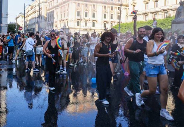 Gay Pride 20226 a Napoli On June 27, 2026, the Naples Gay Pride parade took place; a long procession set off from Porta Capuana and wound its way through the streets of the city, arriving at Piazza Dante, where local officials offered greetings followed by a long concert celebrating the event s 30th anniversary in Naples. Napoli Piazza Dante CAMPANIA ITALIA Copyright: xFABIOxSASSOxFabioxSassox 226A1394