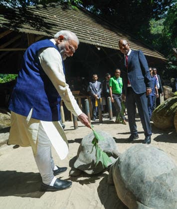 RECORD DATE NOT STATED PM Modi and Seychelles President Herminie visit Seychelles National Botanical Gardens Victoria Seychelles , Jun 27 (ANI): Prime Minister Narendra Modi and Seychelles President Herminie witness tortoises during their visit to Seychelles National Botanical Gardens, in Victoria on Saturday. (Narendra Modi Photo Gallery ANI Photo) Victoria Seychelles Copyright: xANIx ANI_20260627327