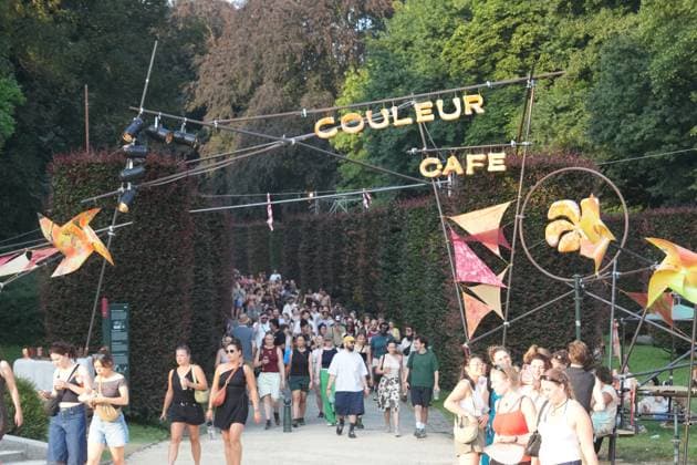 News Bilder des Tages People leave as the Couleur Cafe music festival is evacuated, due to the strong winds expected, in Brussels, Saturday 27 June 2026. The 35th edition of the festival is taking place from June 26th to June 28th. MARIUS BURGELMAN  MariusxBurgelman 179581656
