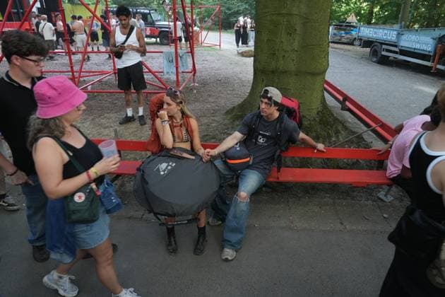 People leave the festival grounds at the evacuation of the Couleur Cafe music festival, due to the strong winds expected, in Brussels, Saturday 27 June 2026. The 35th edition of the festival is taking place from June 26th to June 28th. MARIUS BURGELMAN  MariusxBurgelman 179582269
