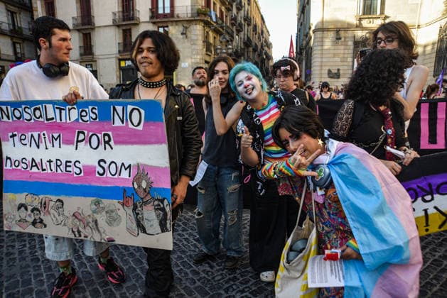 Demonstration for the 50th Diada for Sexual and Gender Liberation in Barcelona A group of people during the demonstration for the 50th Diada for Sexual and Gender Liberation, on June 27, 2026, in Barcelona, Catalonia, Spain. This year, as the event marks its 50th anniversary, the focus is on connecting the struggles of half a century ago with today’s violence and discrimination, and on denouncing setbacks and political attacks against sexual and gender rights. JUNE 27, 2026 DIADA PRIDE PROTEST RIGHTS EQUALITY CATALONIA Barcelona, Catalonia, Barcelona, Catalonia, Spain  Copyright: xAlbertoxParedesx 7626650