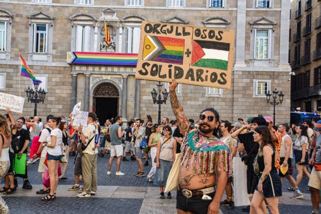 Demonstration for the 50th Diada for Sexual and Gender Liberation in Barcelona: Dozens of people took part in the demonstration for the 50th Diada for Sexual and Gender Liberation on June 27, 2026, in Barcelona, Catalonia, Spain. This year, as the event marks its 50th anniversary, the focus is on connecting the struggles of half a century ago with today’s violence and discrimination, and on denouncing setbacks and political attacks against sexual and gender rights. JUNE 27, 2026 DIADA PRIDE PROTEST RIGHTS EQUALITY CATALONIA Barcelona Catalonia Barcelona Catalonia Spain  Copyright: xAlbertoxParedesx 7626654