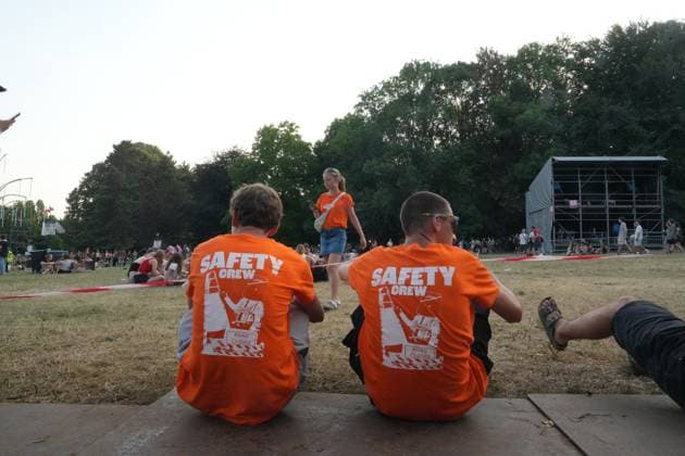 Safety crew pictured at the evacuation of the Couleur Cafe music festival, due to the strong winds expected, in Brussels, Saturday 27 June 2026. The 35th edition of the festival is taking place from June 26th to June 28th. MARIUS BURGELMAN  MariusxBurgelman 179584277