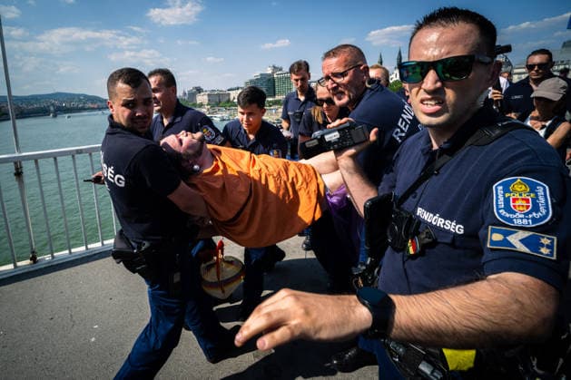 June 27, 2026, Budapest, Budapest, Hungary: Police officers are responding with force to arrest a reportedly scandalous participant at the 31st Budapest Pride march on 27 June, 2026. Budapest Hungary  - ZUMAa256 20260627_zip_a256_009 Copyright: xDanielxAlfoldix