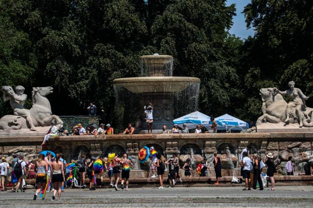 June 27, 2026, Munich, Bayern, Germany: People march through Munich s streets under the banner Our diversity. Our strength to advocate for LGBTQIA+ rights, despite high temperatures. Munich Germany  - ZUMAm309 20260627_zip_m309_015 Copyright: xJuliusxMortsix