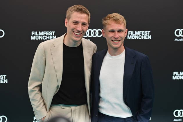 v.li:Dominik KRAUSE mit Ehemann Sebastian MUELLER, Eroeffnung 43.Filmfest Muenchen am 27.06.2026 Gasteig HP8. *** From left: Dominik KRAUSE with her husband Sebastian MUELLER, opening of the 43rd Munich Film Festival on June 27, 2026, at Gasteig HP8