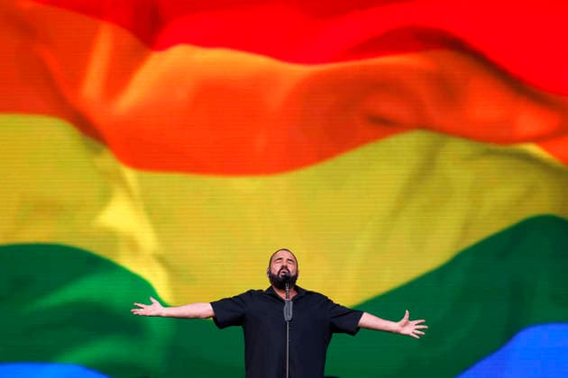 Sänger Marian Gold von der Band Alphaville beim Rainbow Festival 2026 am Fühlinger See. Das Rainbow Festival von Markus Krampe findet im Rahmen des ColognePride statt. Köln, 27.06.2026 NRW Deutschland *** Singer Marian Gold of the band Alphaville at the Rainbow Festival 2026 at Fühlinger See. Markus Krampe s Rainbow Festival takes place as part of ColognePride. Cologne, June 27, 2026, North Rhine-Westphalia, Germany Copyright: xChristophxHardtx