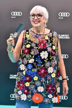 Claudia Roth bei der Eroeffnung vom 43. Filmfest Muenchen mit der Film Premiere von TVaterland am 27.06.2026 in Muenchen Claudia Roth attends the Opening Red Carpet of the 43rd Munich Film Festival (Filmfest München) at Gasteig HP 8 on June 27, 2026 in Munich, Germany 43. Filmfest Muenchen Opening *** Claudia Roth at the opening of the 43rd Munich Film Festival (Filmfest München) with the premiere of *TVaterland* on June 27, 2026, in Munich. Claudia Roth attends the opening red carpet of the 43rd Munich Film Festival (Filmfest München) at Gasteig HP 8 on June 27, 2026, in Munich, Germany. 43rd Munich Film Festival Opening 