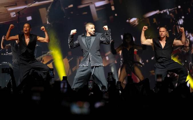 Latin-Pop-Musik in Oberhausen ** NUR FÜR REDAKTIONELLE ZWECKE ** EDITORIAL USE ONLY **<p>Der Pop Sänger Ricky Martin kommt am Samstag 27.06.2026 für ein einziges Konzert nach Deutschland in die Rudof Weber Arena in Oberhausen Deutschland Oberhausen Copyright: GerdxWallhorn *** Latin Pop Music in Oberhausen ** FOR EDITORIAL USE ONLY ** EDITORIAL USE ONLY ** p Pop singer Ricky Martin is coming to Germany on Saturday, June 27, 2026, for a one-night-only concert at the Rudolf Weber Arena in Oberhausen, Germany. Copyright GerdxWallhorn Copyright: GerdxWallhorn doc86h56fll0w91lvdm882 ,EDITORIAL USE ONLY