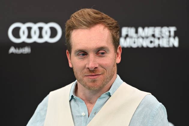 Samuel KOCH (Schauspieler). Einzelbild,angeschnittenes Einzelmotiv, Halbfigur,Portrait,Portraet. Eroeffnung 43.Filmfest Muenchen am 27.06.2026 Gasteig HP8. *** Samuel KOCH, actor: single frame, cropped image, half-length shot, portrait, opening of the 43rd Munich Film Festival on June 27, 2026, Gasteig HP8