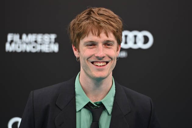 Louis Hofmann (Schauspieler), Einzelbild,angeschnittenes Einzelmotiv,Portraet,Portrait,Porträt. Eroeffnung 43.Filmfest Muenchen am 27.06.2026 Gasteig HP8. *** Louis Hofmann, actor; still, cropped single image, portrait; Opening of the 43rd Munich Film Festival on June 27, 2026, at Gasteig HP8