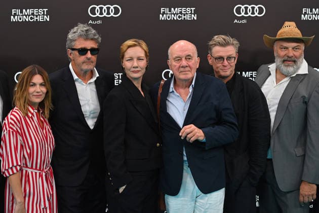 v.li:Jeanne Tremsal, PaweÅ‚ Pawlikowski, Sandra Hüller, Hanns Zischler, Hendrik Handloegten,Waldemar Kobus. Eroeffnung 43.Filmfest Muenchen am 27.06.2026 Gasteig HP8. *** From left: Jeanne Tremsal, Pawel Pawlikowski, Sandra Hüller, Hanns Zischler, Hendrik Handloegten, Waldemar Kobus. Opening of the 43rd Munich Film Festival on June 27, 2026, at Gasteig HP8