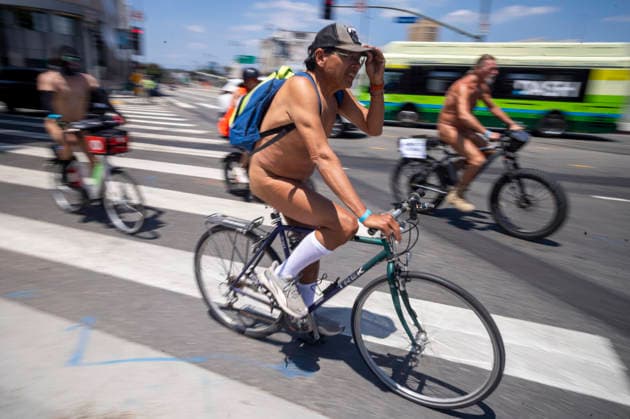 June 27, 2026, Los Angeles, California, USA: Nude cyclists ride through Downtown Lo Angeles in the World Naked Bike Ride on June 27, 2026. Los Angeles USA - ZUMAc68_ 20260627_zaf_c68_015 Copyright: xRingoxChiux