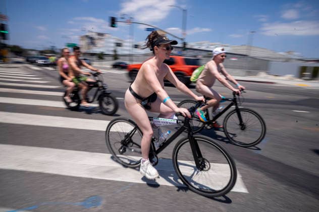 June 27, 2026, Los Angeles, California, USA: Nude cyclists ride through Downtown Lo Angeles in the World Naked Bike Ride on June 27, 2026. Los Angeles USA - ZUMAc68_ 20260627_zaf_c68_019 Copyright: xRingoxChiux