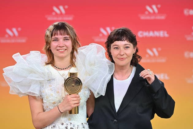 Closing Ceremony 4th Nouvelles Vagues International Biarritz Film Festival FC Ani Palmer and Paloma Schneideman pose with the Grand Prix award after the closing ceremony during the 4th Nouvelles Vagues International Biarritz Film Festival on June 27, 2026 in Biarritz, France. Photo by Franck Castel ABACAPRESS.COM Biarritz France  Copyright: xCastelxFranck ABACAx