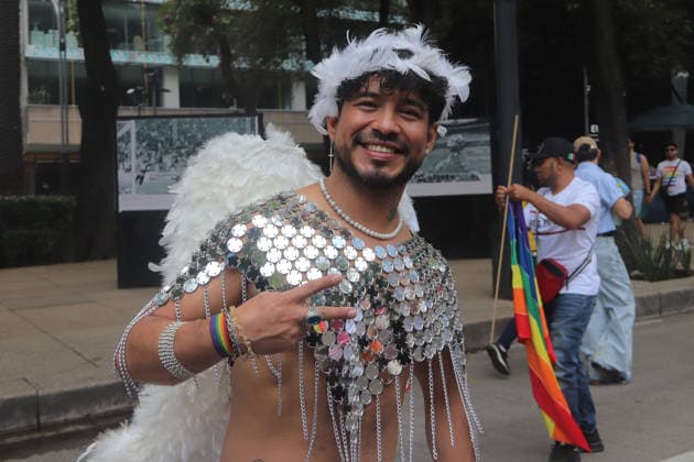 48th Annual LGBTIQ+ Pride Parade in Mexico City A member of the LGBTQ+ community takes part in the 48th annual Pride Parade at the Angel of Independence monument in Mexico City, Mexico. This year s march highlights demands for increased security, an end to hate crimes, and the legal recognition of transfemicides amidst a reported rise in violence against the community nationwide. on June 27, 2026 in Mexico City, Mexico. (Photo by Carlos Santiago Eyepix Group) Copyright: xCarlosxSantiago xEyepixxGroupx CS_27062026_189337