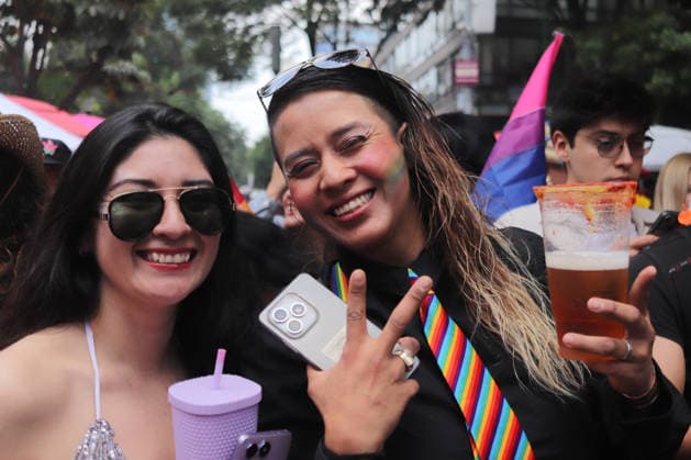 48th Annual LGBTIQ+ Pride Parade in Mexico City A member of the LGBTQ+ community takes part in the 48th annual Pride Parade at the Angel of Independence monument in Mexico City, Mexico. This year s march highlights demands for increased security, an end to hate crimes, and the legal recognition of transfemicides amidst a reported rise in violence against the community nationwide. on June 27, 2026 in Mexico City, Mexico. (Photo by Carlos Santiago Eyepix Group) Copyright: xCarlosxSantiago xEyepixxGroupx CS_27062026_189338