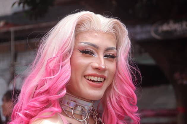 48th Annual LGBTIQ+ Pride Parade in Mexico City A member of the LGBTQ+ community takes part in the 48th annual Pride Parade at the Angel of Independence monument in Mexico City, Mexico. This year s march highlights demands for increased security, an end to hate crimes, and the legal recognition of transfemicides amidst a reported rise in violence against the community nationwide. on June 27, 2026 in Mexico City, Mexico. (Photo by Carlos Santiago Eyepix Group) Copyright: xCarlosxSantiago xEyepixxGroupx CS_27062026_189358