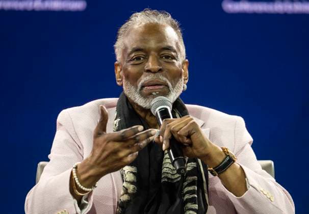 June 27, 2026 -Chicago, Illinois, USA - LEVAR BURTON speaks during the American Library Association s 2026 Conference and Exhibition. The ALA is celebrating its 150th anniversary this year. Chicago USA - ZUMAce6_ 20260627_zaf_ce6_023 Copyright: xBrianxCahnx