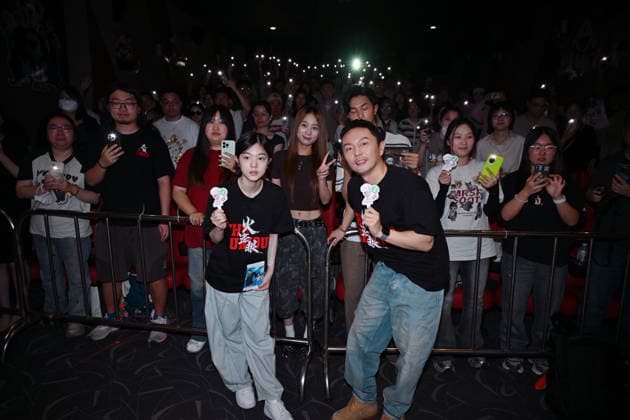 SHANGHAI, CHINA - JUNE 27: Actor Xie Miao and actress Yang Enyou attend a post-screening fan meeting for film The Furious on June 27, 2026 in Shanghai, China.  Copyright: xVCGx 111650760055