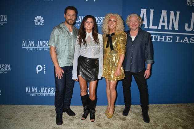 Alan Jackson Last Call: One More for the Road - The Finale Jimi Westbrook, Karen Fairchild, Kimberly Schlapman and Phillip Sweet from Little Big Town arriving backstage at Alan Jackson Last Call: One More for the Road - The Finale concert held at Nissan Stadium on June 27, 2026 in Nashville, TN. Nashville Nissan Stadium Tennessee USA Copyright: xTammiexArroyo AFF-USA.comx