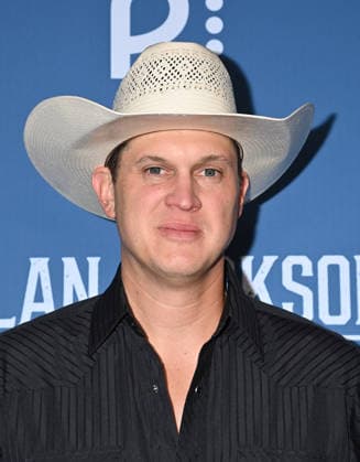Alan Jackson Last Call: One More for the Road - The Finale Jon Pardi arriving backstage at Alan Jackson Last Call: One More for the Road - The Finale concert held at Nissan Stadium on June 27, 2026 in Nashville, TN. Nashville Nissan Stadium Tennessee USA Copyright: xTammiexArroyo AFF-USA.comx