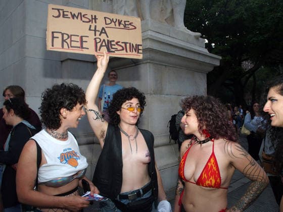 June 27, 2026, Manhattan, New York, USA: New York, New York June 27, 2026.. The NYC Dyke March is a demonstration of First Amendment right to protest and takes place without permits or sponsors. The march is organized by and for the Dyke community to fight for rights, safety, and visibility..Tens of thousands of Dykes take the streets each year celebrating diverse lives, highlighting presence, and protesting the discrimination, harassment, and violence in daily life. Manhattan USA - ZUMAct2_ 20260627_faf_ct2_034 Copyright: xBrucexCotlerx