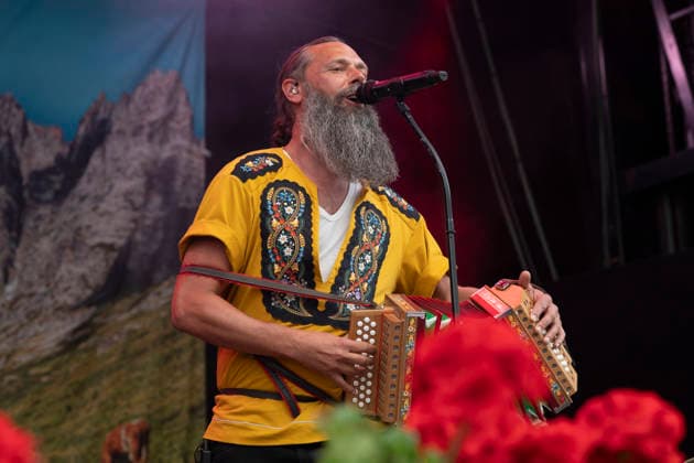 27.06.2026, Klosters-Serneus, Schulhaus Bündelti, Gatschiefer Openair, Heimatliebi Klosters-Serneus Schulhaus Bündelti Grisons Switzerland Copyright: xJustPictures.ch AlexanderxRaemyx jp-de-AlRa-DSC00447