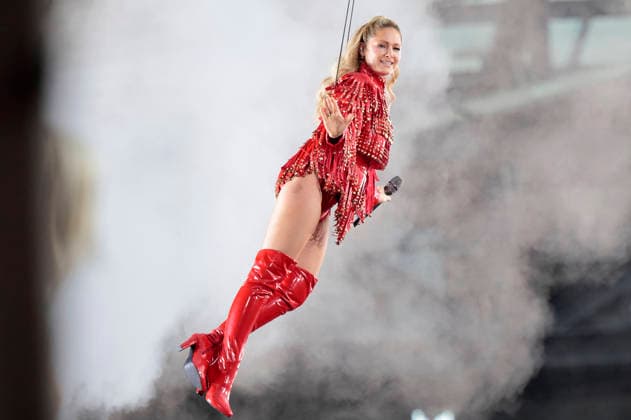 Helene Fischer live bei einem Konzert ihrer 360Â° Stadion Tour im RheinEnergieStadion. Köln, 27.06.2026 (Hinweis: Verwendung nur redaktionell in Bezug auf das Konzert bzw. die aktuelle Tour) *** Helene Fischer performing live at a concert on her 360° Stadium Tour at the RheinEnergieStadion in Cologne, June 27, 2026. Note: For editorial use only in connection with the concert or the current tour. Foto:xR.xSchmiegeltx xFuturexImagex fischer_6608