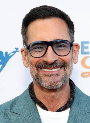 Los Angeles CA June 27: Lawrence Zarian. at Project Angel Food s Lead With Love 7 - A Fundraising Special On KTLA held at KTLA 5 Studios in Los Angeles, CA. on June 27, 2026 Credit: AdMedia Los Angeles USA - ZUMAa123 20260627_zaa_a123_122 Copyright: xADx