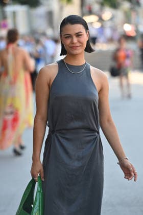 Tomomi Themann (Schauspielerin), Einzelbild,angeschnittenes Einzelmotiv,Halbfigur,halbe Figur. Eroeffnung 43.Filmfest Muenchen am 27.06.2026 Gasteig HP8. *** Tomomi Themann, actress; single frame, cropped close-up, half-length portrait; Opening of the 43rd Munich Film Festival on June 27, 2026, at Gasteig, HP8