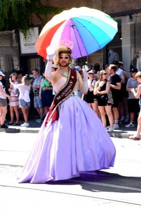 Teilnehmer Muenchen 27.06.2026 CSD 2026 Christopher Street Day Polit Parade Demostrecke Frauenhoferstrasse Foto Muenchen *** Participants in Munich, June 27, 2026, CSD 2026, Christopher Street Day, Political Parade, Parade Route: Frauenhoferstrasse, Photo: Munich