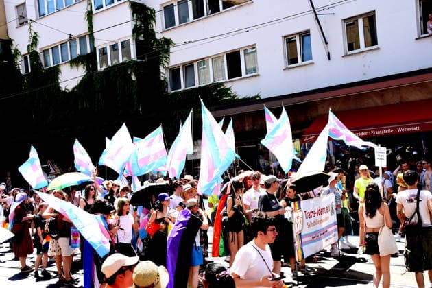 Teilnehmer Muenchen 27.06.2026 CSD 2026 Christopher Street Day Polit Parade Demostrecke Frauenhoferstrasse Foto Muenchen *** Participants in Munich, June 27, 2026, CSD 2026, Christopher Street Day, Political Parade, Parade Route: Frauenhoferstrasse, Photo: Munich