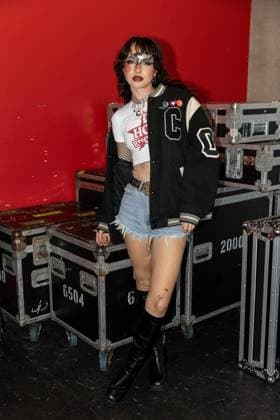 June 27, 2026, Milwaukee, Wisconsin, U.S: Singer MARIS (MARIS MADDUX-WARD) poses backstage during the Summerfest Music Festival in Milwaukee, Wisconsin Milwaukee U.S  - ZUMAs135 20260627_zap_s135_020 Copyright: xDanielxDeSloverx