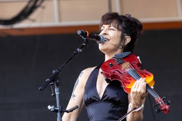 June 27, 2026, Milwaukee, Wisconsin, U.S: Musician TRACY BONHAM during the Summerfest Music Festival in Milwaukee, Wisconsin Milwaukee U.S  - ZUMAs135 20260627_zap_s135_027 Copyright: xDanielxDeSloverx