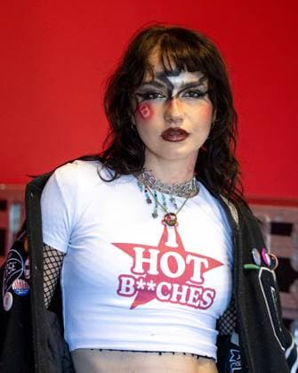 June 27, 2026, Milwaukee, Wisconsin, U.S: Singer MARIS (MARIS MADDUX-WARD) poses backstage during the Summerfest Music Festival in Milwaukee, Wisconsin Milwaukee U.S  - ZUMAs135 20260627_zap_s135_052 Copyright: xDanielxDeSloverx