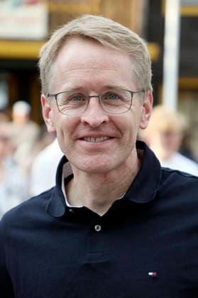 Daniel Günther bei der Premiere von Im Tal des Todes bei den Karl-May-Spielen 2026 im Freilichttheater am Kalkberg. Bad Segeberg, 27.06.2026 *** Daniel Günther at the premiere of *In the Valley of Death* at the 2026 Karl May Festival at the Kalkberg Open-Air Theater in Bad Segeberg, June 27, 2026 Foto:xgbrcix xFuturexImagex karl_may_6606