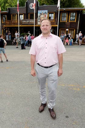 Toni Köppen bei der Premiere von Im Tal des Todes bei den Karl-May-Spielen 2026 im Freilichttheater am Kalkberg. Bad Segeberg, 27.06.2026 *** Toni Köppen at the premiere of *In the Valley of Death* at the 2026 Karl May Festival at the Kalkberg Open-Air Theater in Bad Segeberg, June 27, 2026 Foto:xgbrcix xFuturexImagex karl_may_6608