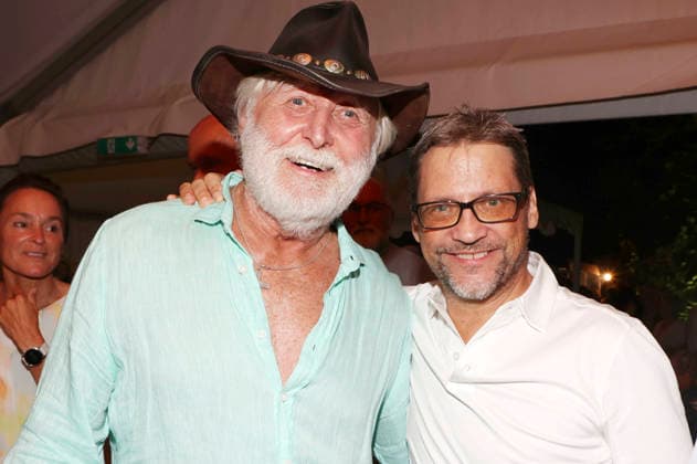 Harald P. Wieczorek und Patrick Bach bei der Premiere von Im Tal des Todes bei den Karl-May-Spielen 2026 im Freilichttheater am Kalkberg. Bad Segeberg, 27.06.2026 *** Harald P. Wieczorek and Patrick Bach at the premiere of *In the Valley of Death* at the 2026 Karl May Festival at the Kalkberg Open-Air Theater in Bad Segeberg, June 27, 2026 Foto:xgbrcix xFuturexImagex karl_may_6659