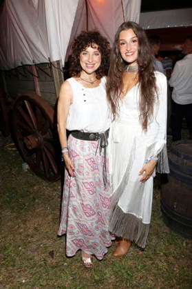 Isabel Varell und Ines Cihal bei der Premiere von Im Tal des Todes bei den Karl-May-Spielen 2026 im Freilichttheater am Kalkberg. Bad Segeberg, 27.06.2026 *** Isabel Varell and Ines Cihal at the premiere of *In the Valley of Death* at the 2026 Karl May Festival at the Kalkberg Open-Air Theater in Bad Segeberg, June 27, 2026 Foto:xgbrcix xFuturexImagex karl_may_6663