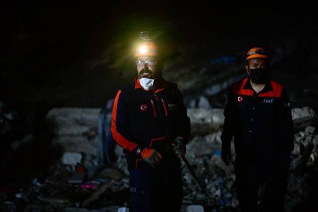 Turkish rescue teams deployed to quake-hit Venezuela LA GUAIRA, VENEZUELA - JUNE 28: Turkish search and rescue teams, including specialist personnel from the Disaster and Emergency Management Authority (AFAD) and the Turkish Armed Forces, begin rescue operations amidst the rubble of a collapsed 14-story building in the La Paez neighborhood of La Guaira, Venezuela, on June 28, 2026. Following a series of devastating, high-magnitude earthquakes that struck Venezuela, Turkish emergency crews swiftly deployed to the hard-hit coastal city of La Guaira. Cem Tekkesinoglu Anadolu La Guaira Venezuela. Editorial use only. Please get in touch for any other usage.  Copyright: x2026xAnadoluxCemxTekkesinoglux
