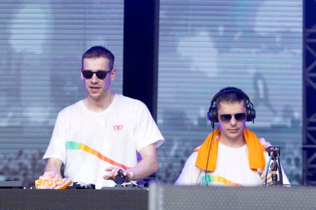 Gestört aber Geil live beim Rainbow Festival am Fühlinger See. Köln, 27.06.2026 *** Gestört aber Geil live at the Rainbow Festival at Fühlinger See in Cologne, June 27, 2026 Foto:xxF.xZeisingx xFuturexImagex rainbow_6614