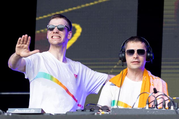 Gestört aber Geil live beim Rainbow Festival am Fühlinger See. Köln, 27.06.2026 *** Gestört aber Geil live at the Rainbow Festival at Fühlinger See in Cologne, June 27, 2026 Foto:xxF.xZeisingx xFuturexImagex rainbow_6629