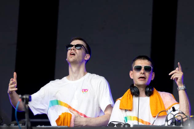 Gestört aber Geil live beim Rainbow Festival am Fühlinger See. Köln, 27.06.2026 *** Gestört aber Geil live at the Rainbow Festival at Fühlinger See in Cologne, June 27, 2026 Foto:xxF.xZeisingx xFuturexImagex rainbow_6623