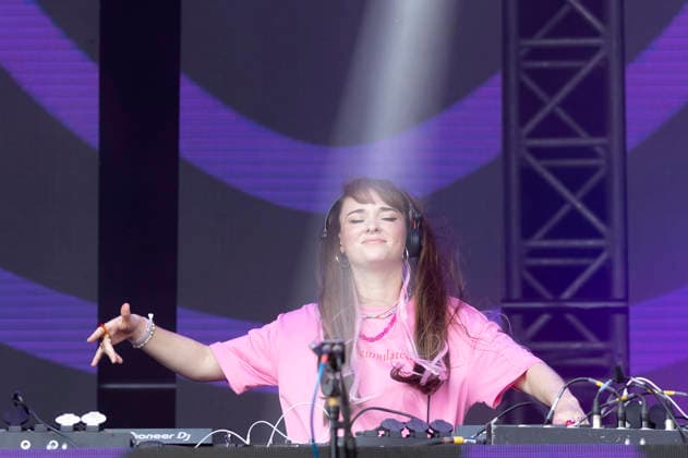 Lari Luke live beim Rainbow Festival am Fühlinger See. Köln, 27.06.2026 *** Lari Luke live at the Rainbow Festival at Fühlinger See in Cologne, June 27, 2026 Foto:xxF.xZeisingx xFuturexImagex rainbow_6682