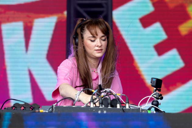 Lari Luke live beim Rainbow Festival am Fühlinger See. Köln, 27.06.2026 *** Lari Luke live at the Rainbow Festival at Fühlinger See in Cologne, June 27, 2026 Foto:xxF.xZeisingx xFuturexImagex rainbow_6687