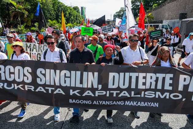 News Bilder des Tages Anti-corruption rally in Philippines demands VP Sara Duterte s impeachment METRO MANILA, PHILIPPINES - JUNE 28: People march during an anti-corruption rally a few days before the impeachment trial of Vice President Sara Duterte in Quezon City, Metro Manila, Philippines, on June 28, 2026. Organized by interfaith groups, including Muslim, Catholic and other Christian leaders, the rally drew thousands of people calling for better governance, electoral reforms, an end to corruption, and the impeachment of Vice President Sara Duterte, whose trial is scheduled to begin at the Senate on July 6. Daniel Ceng Anadolu Meto Manila Philippines. Editorial use only. Please get in touch for any other usage.  Copyright: x2026xAnadoluxDanielxCengx