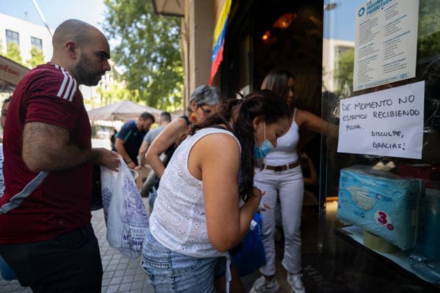Locations in Barcelona collecting supplies to help earthquake victims in Venezuela Volunteers collecting relief supplies for the Venezuelan people on June 28, 2026, in Barcelona, Catalonia, Spain. According to the latest tally, 1,430 people have died and 3,238 have been injured as a result of the twin earthquakes that struck the Venezuelan coast on Thursday. Since the first earthquake, 430 aftershocks have been recorded. Seven states have reported severe damage, although La Guaira has been the hardest-hit area. 7.2 metric tons of food have been distributed, 16,145 food bags have been delivered, and 220,434 hot meals have been served. JUNE 28, 2026 Lorena Sopê Spain  Copyright: xLorenaxSopÃªnax 7628373